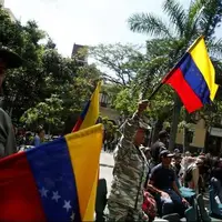 با ورود ناو غول‌پیکر آمریکا به کارائیب، ونزوئلا آماده جنگ می‌شود