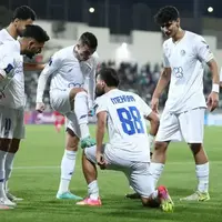 پنجره استقلال یک سانت هم باز نمیشود!