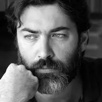 پارسا پیروزفر به دنبال بازیگران «خانم شین» است