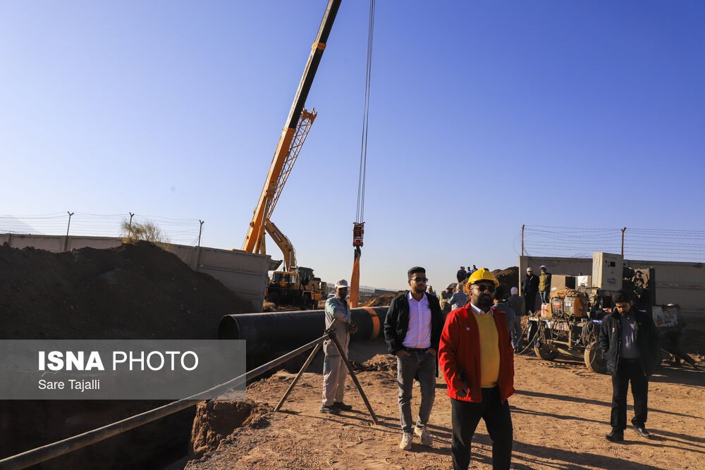 📷 پروژه خط انتقال آب به شهرهای شمالی استان کرمان از خلیج فارس