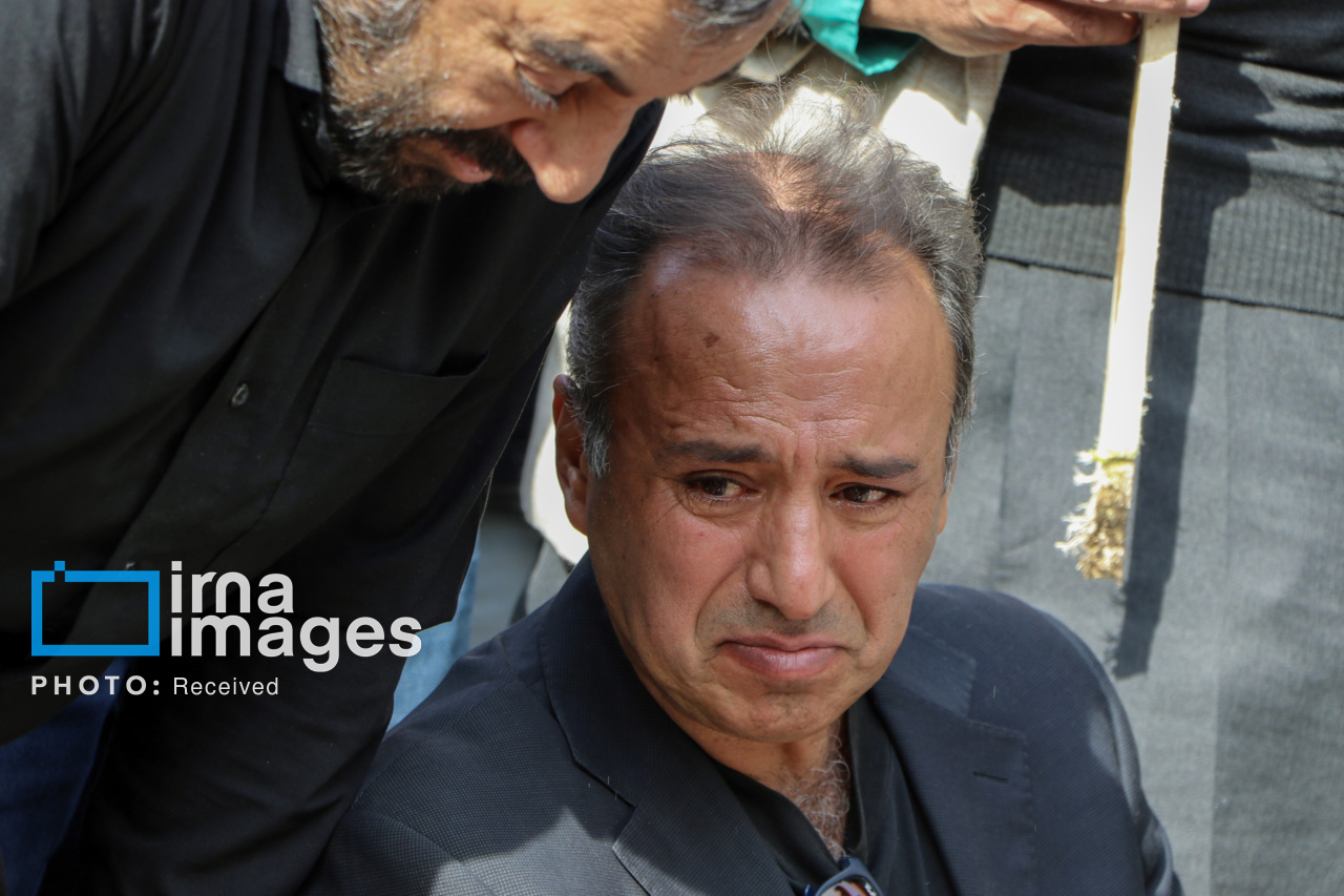 تشییع پیکر «همایون ارشادی» در کرج