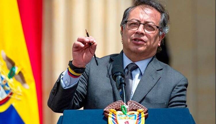 کلمبیا تبادل اطلاعات با آمریکا را متوقف کرد