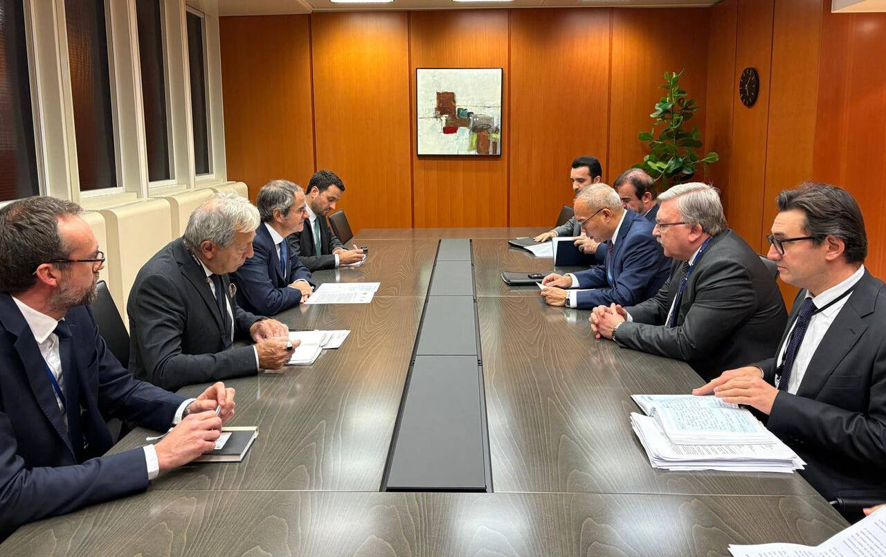 دیدار نمایندگان ایران، چین و روسیه با گروسی؛ اولیانوف بازیگران اصلی در برنامه هسته‌ای ایران را معرفی کرد