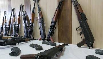 کشف ۸۳ قبضه سلاح سرد از یک واحد صنفی در دشت آزادگان