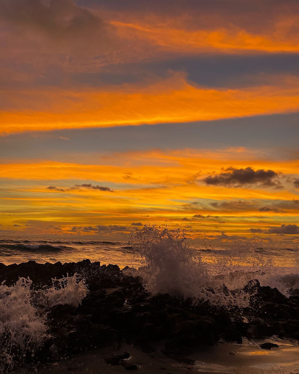 تصاویری زیبا از هم‌نشینی ابر و دریا در فلوریدای آمریکا