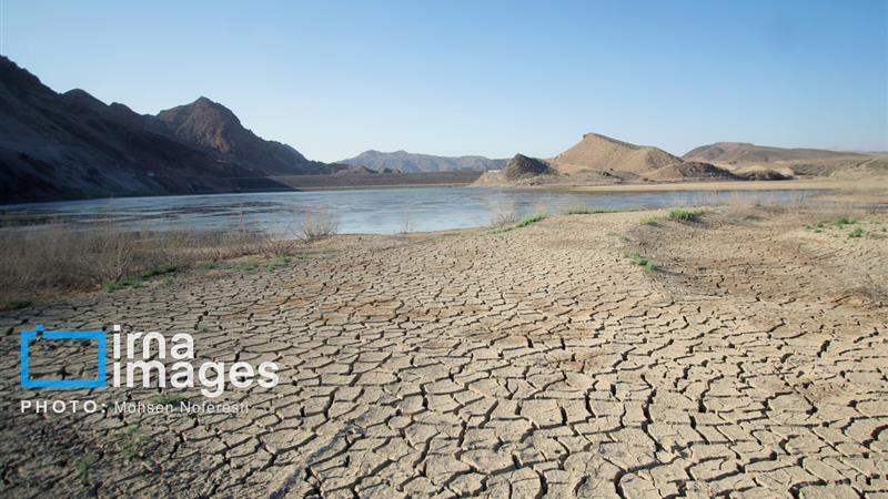 ایلام بر لبه پرتگاه بیآبی