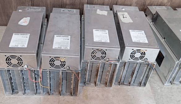 کشف ۱۲ ماینر قاچاق در پردیس