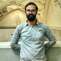 آیینه رنج؛ نگاهی به خودکشی یک روزنامه نگار و تحلیلگر سیاسی