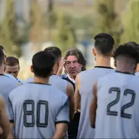 حضور دروازه‌بان مصدوم استقلال در تمرین و تداوم غیبت جنپو