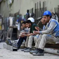 غروب آفتاب در یک پالایشگاه؛ ۲۵۰۰ کارگر در انتظار تدبیر وزارت نفت هستند