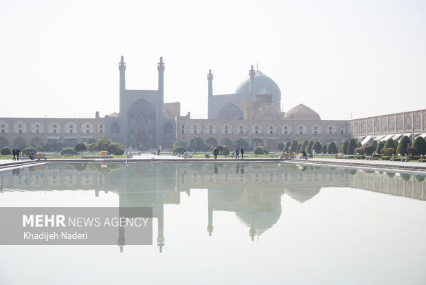 نُهمین روز متوالی هوای آلوده اصفهان؛ وضعیت ۱۱ منطقه قرمز است