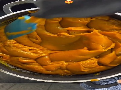 حلوای شیر شیرازی، یک دسر لطیف و خوشعطر