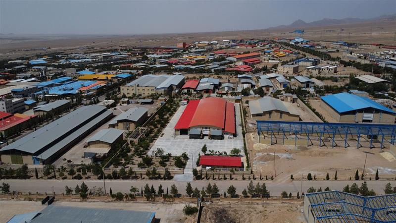 زیرساختهای فناوری در شهرکهای صنعتی قم تکمیل است