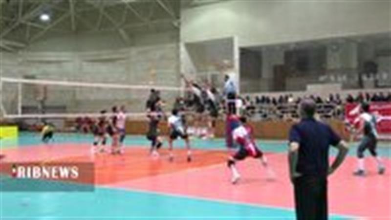 پیروزی والیبالیستهای قم مقابل ملوان تهران