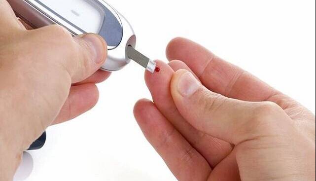 هشدار درباره مصرف خودسرانه انسولین/ لزوم پایش منظم قند خون