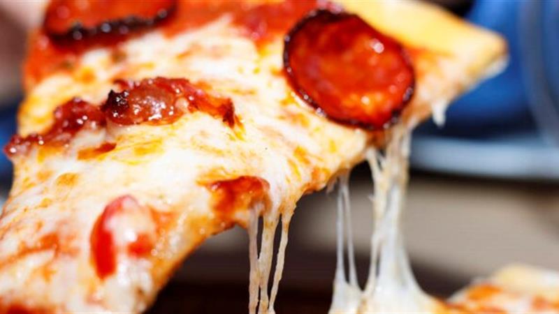 کاهش سن ابتلا به سرطان روده بزرگ به دلیل مصرف غذاهای فوق‌فرآوری‌شده