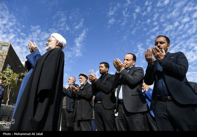 عکس/ اقامه نماز طلب باران در روستای فردو - قم