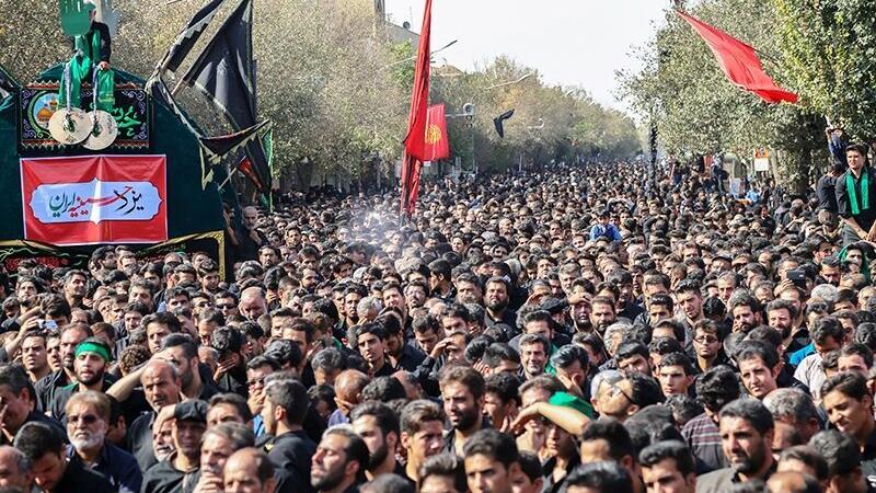 نقل عشق با نخل عاشقی در یزد