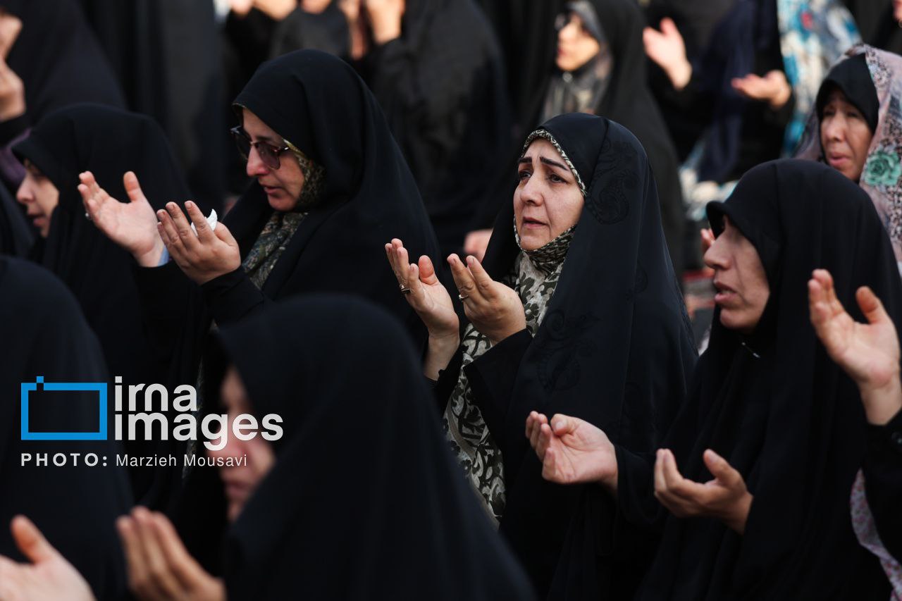 عکس/  ​​​​​​​اقامه نماز باران حرم حضرت عبدالعظیم حسنی (ع)