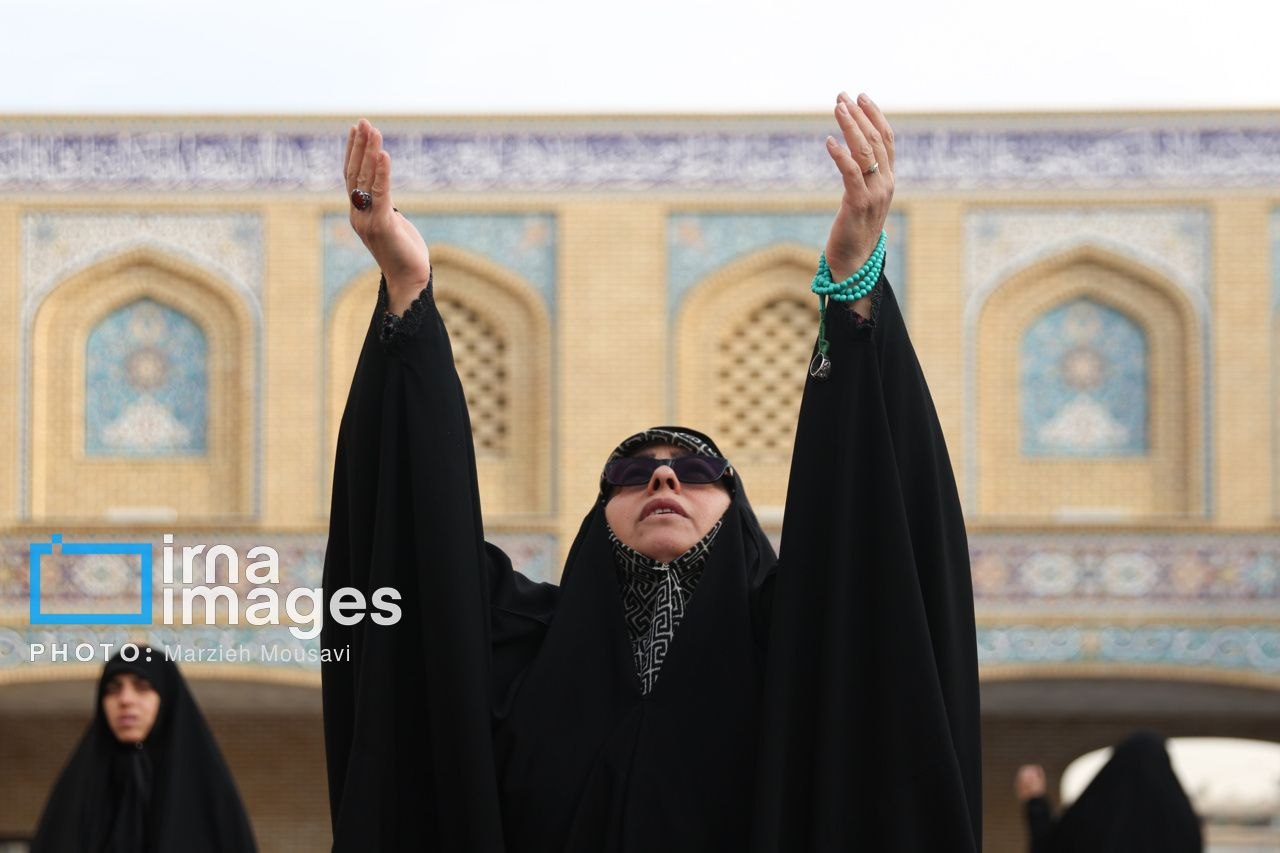 عکس/  ​​​​​​​اقامه نماز باران حرم حضرت عبدالعظیم حسنی (ع)