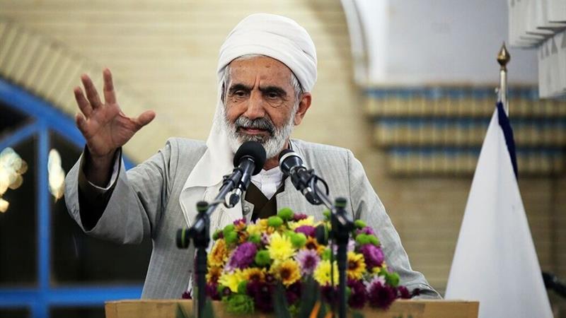 امام جمعه سنندج: توجە بە حقوق دیگران از اصول مهم اخلاق دینی است