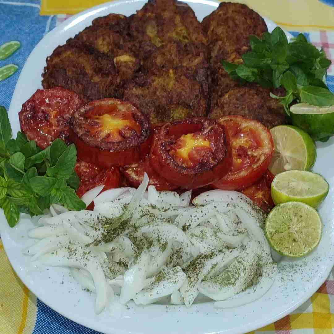  به وقت شام ..کباب شامی ...😋نوش نگاهتون 🍁💚🍁