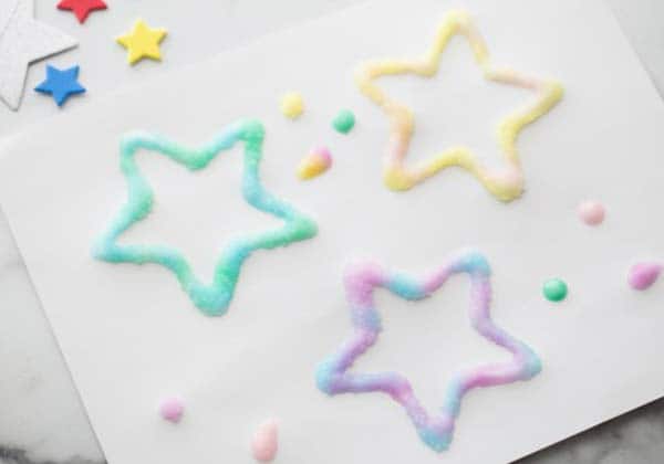 یک نقاشی بامزه و برجسته که عاشق لمس و رنگ کردنش میشین!