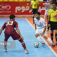 برد خارج از خانه فوتسال آرمان زنجان مقابل شهدای نعیم‌آباد یزد