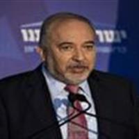 اعتراف لیبرمن: آمریکا، اسرائیل را مدیریت می‌کند