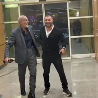 شوخی جالب جمشید هاشم پور با جواد عزتی