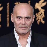 جمشید هاشم‌پور به همراه همسر و دخترش در جشنواره فیلم شهر