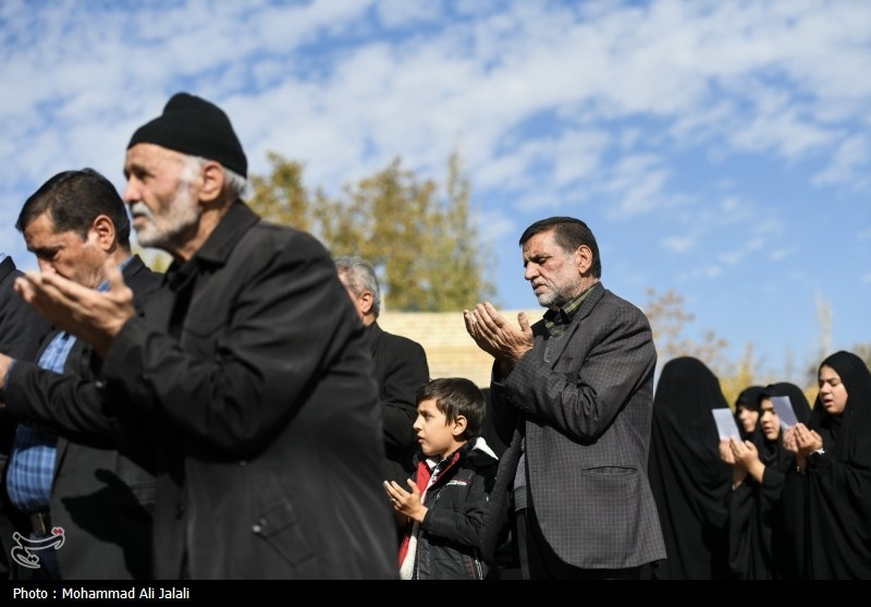 عکس/ اقامه نماز طلب باران در روستای فردو - قم