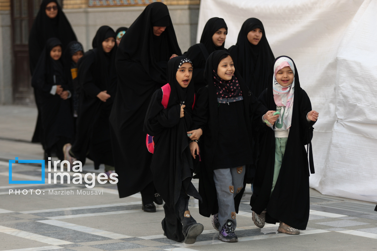 عکس/  ​​​​​​​اقامه نماز باران حرم حضرت عبدالعظیم حسنی (ع)