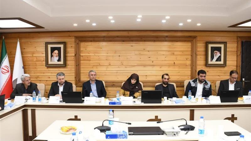 معاون استاندار زنجان:بانکها برای تحقق مصوبات سفر رئیس جمهور همکاری کنند