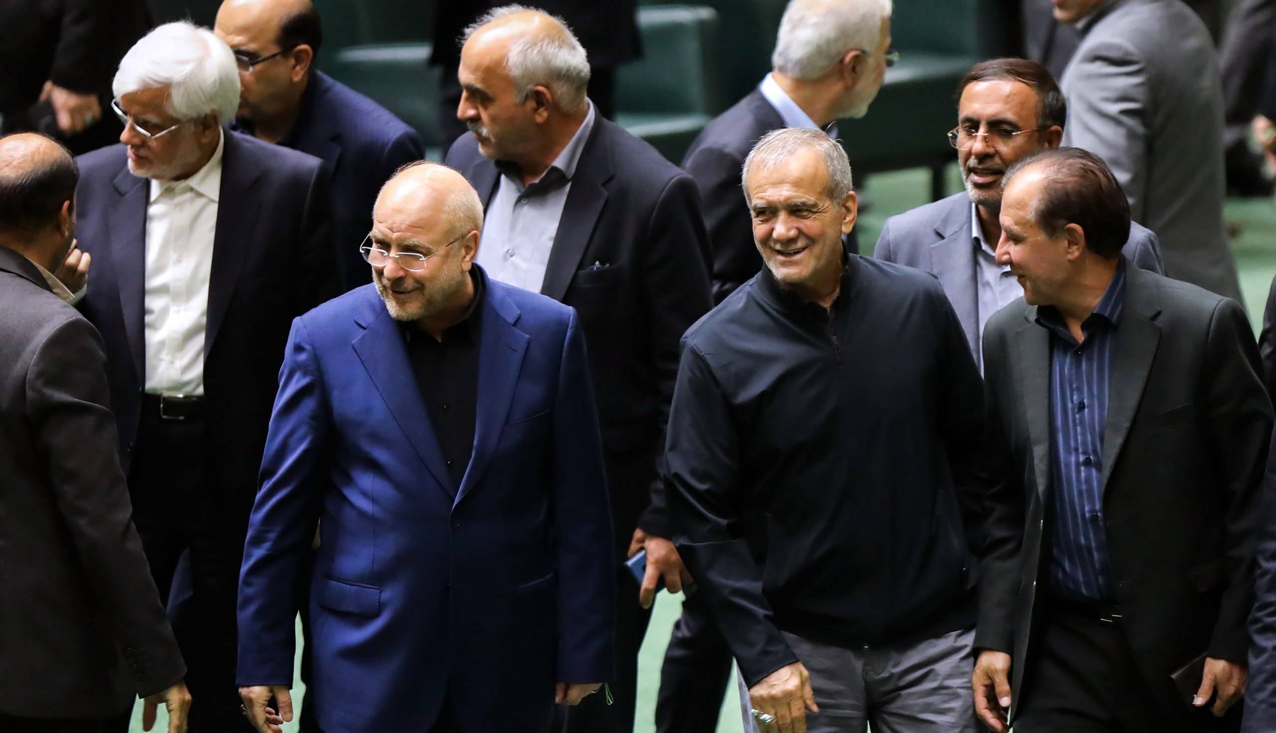 تنگناهای معیشتی مردم چشم انتظار مدیریت کارآمد و بدون حاشیه