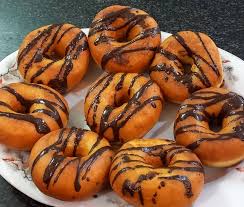 دونات تپلی بازاری با طعم شکلات