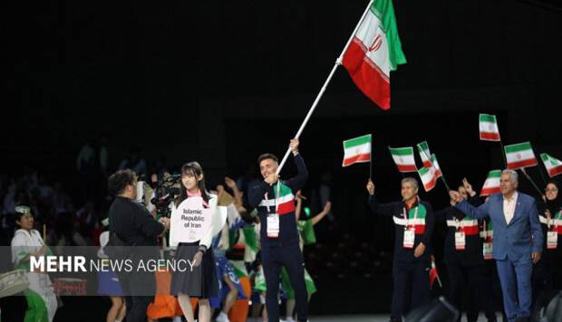 رژه کاروان ورزش ایران در المپیک بیست و پنجم ناشنوایان