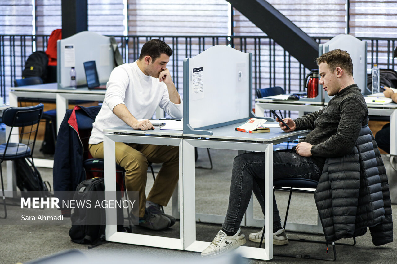 گشتوگذاری در قلب کتابخانههای مشهد