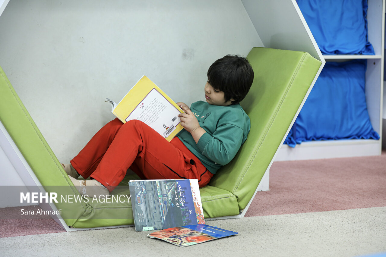 گشتوگذاری در قلب کتابخانههای مشهد