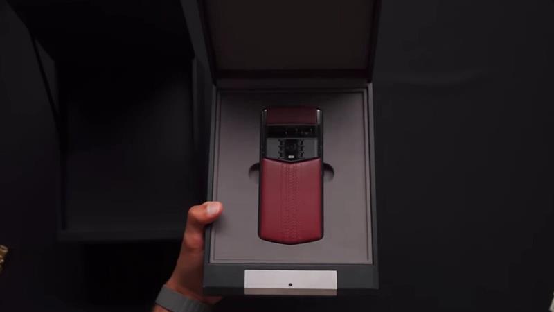 گرانترین گوشی جهان زیر ذرهبین/ اپل و سامسونگ نیست