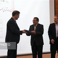 اهدای اسناد نهضت سوادآموزی اردبیل به موزه تاریخ علوم دانشگاه محقق اردبیلی