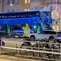 حادثه در یک ایستگاه اتوبوس در پایتخت سوئد قربانی گرفت