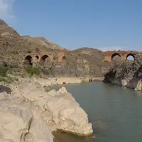 پل تاریخی پردلیس کاغذکنان میانه