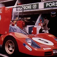 معرفی 12 سلبریتی مشهور با سابقه رانندگی حرفهای در مسابقات!