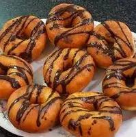 دونات تپلی بازاری با طعم شکلات