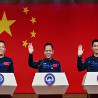 فضانوردان چین در ایستگاه فضایی آن سرگردان هستند!