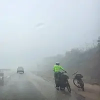 محورهای پیرانشهر، مهاباد و سردشت درگیر مه هستند