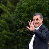 معاون اجرایی رئیسجمهور: برق و گاز و بنزین باید گران شوند