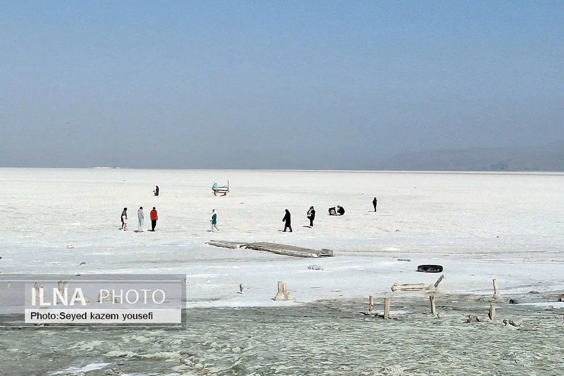 عکس/ تصاویری دردناک از دریاچه ارومیه