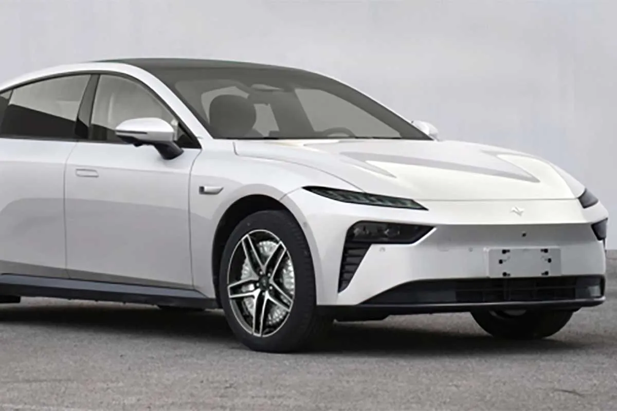 دانگفنگ eπ 007، اولین خودروی تولید انبوه با چهار موتور برقی در چرخها